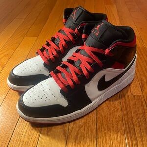 Jordan 1 Mid (Gym Red Black Toe) Size 12